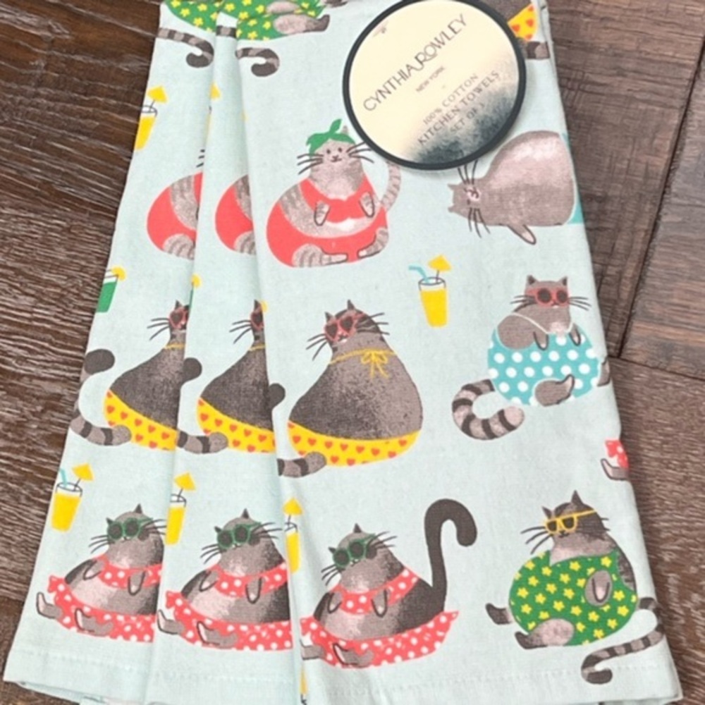 Cynthia Rowley - ‘Swimsuit Cats’ dish towels (3) NWT. Firm! No offers! Last one!